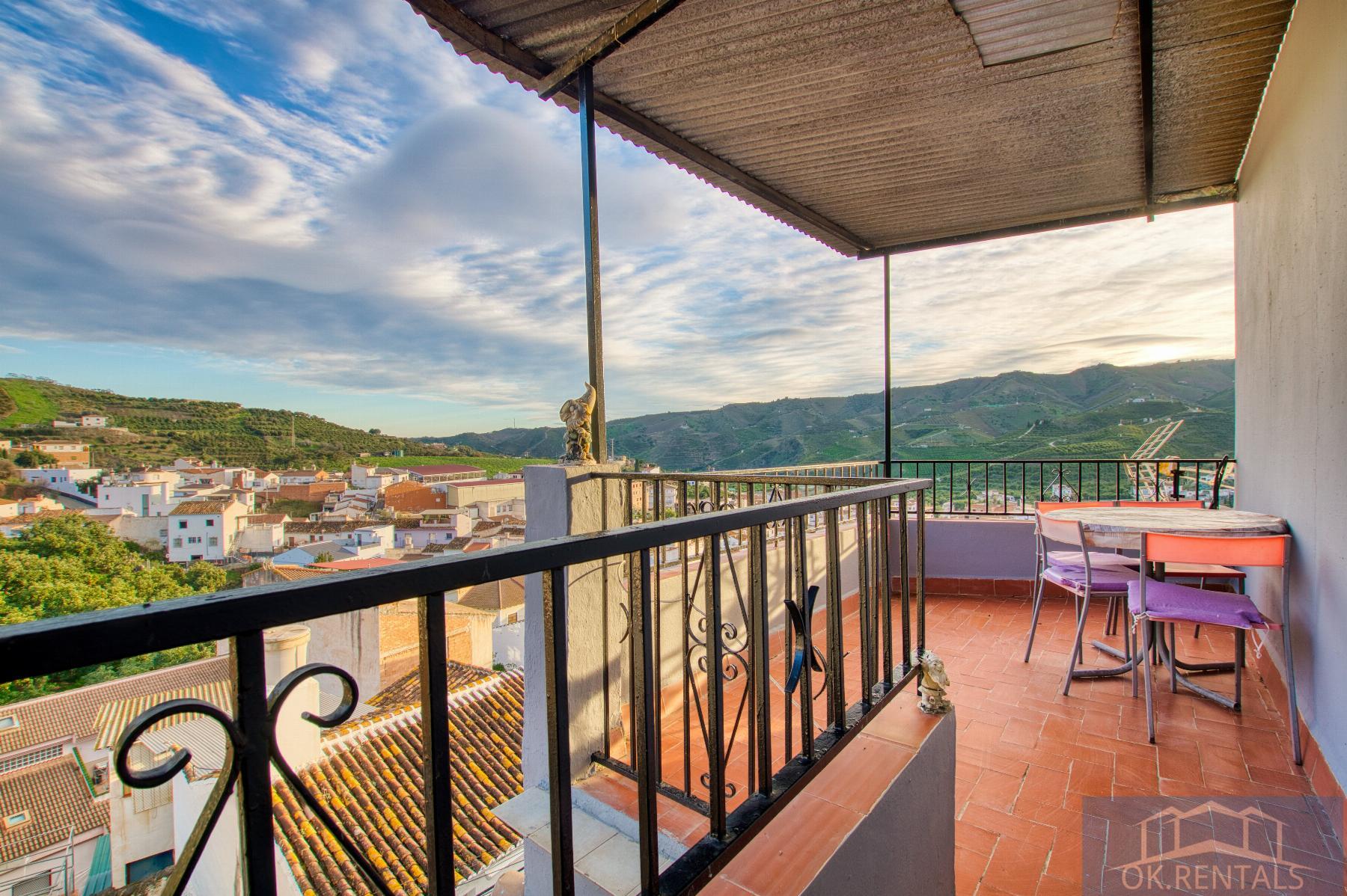 Venta de casa en Benamargosa