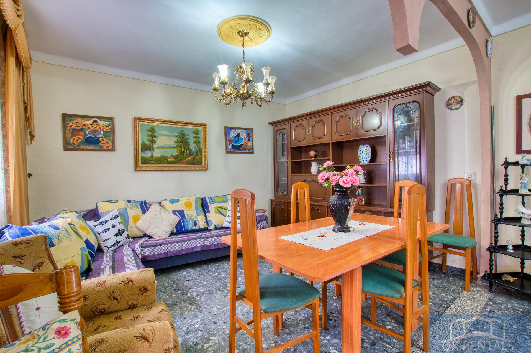 Venta de casa en Benamargosa