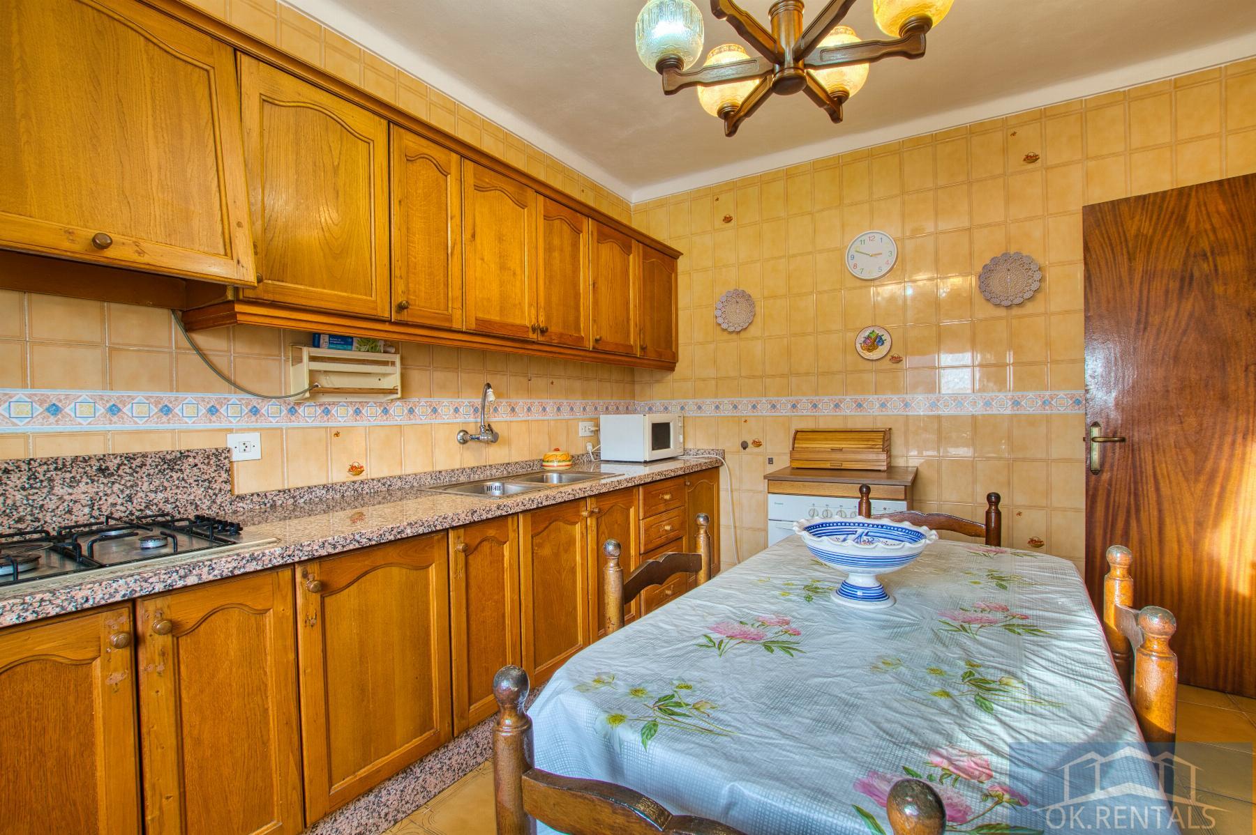 Venta de casa en Benamargosa