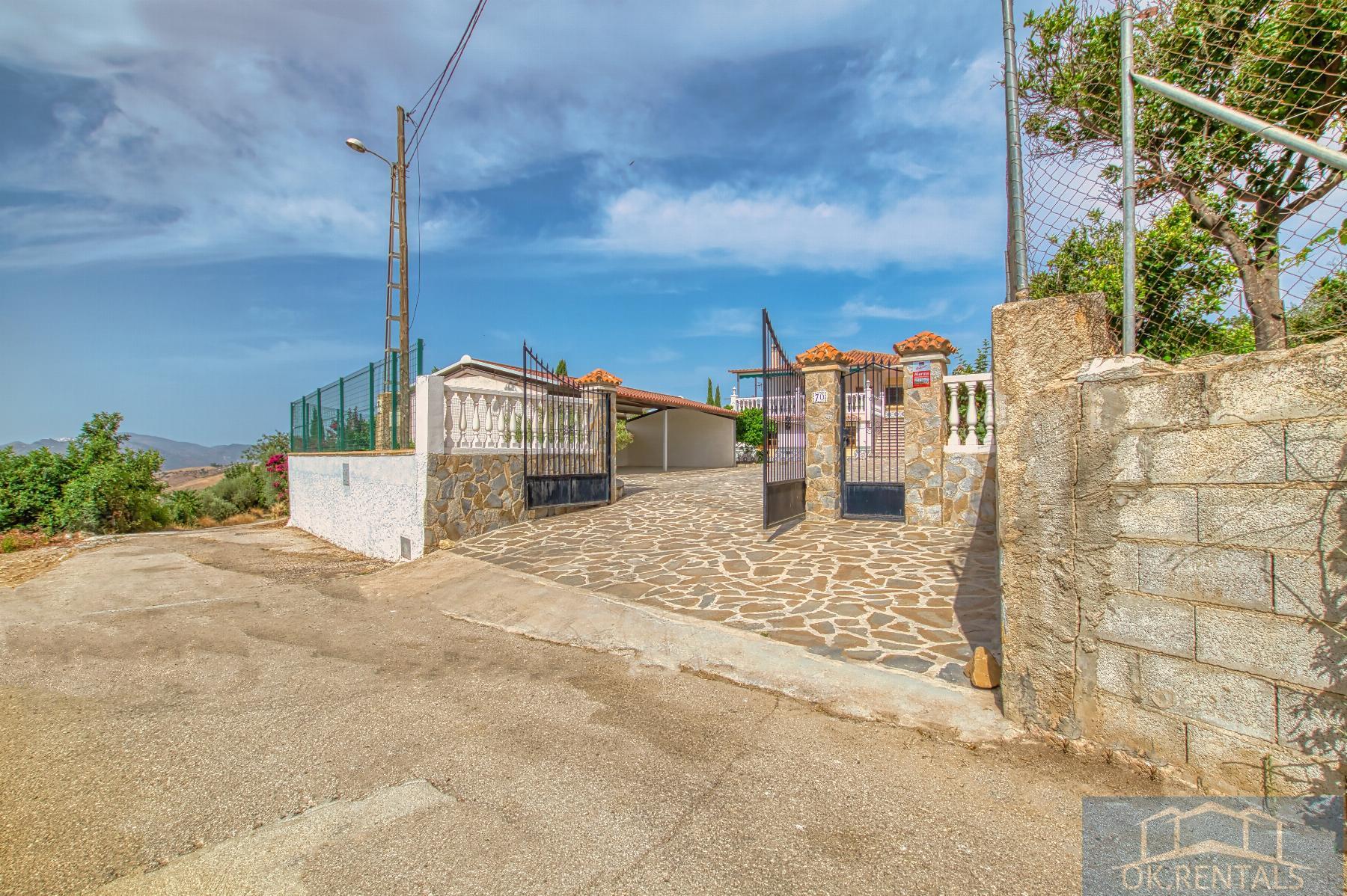 Venta de finca rústica en Periana