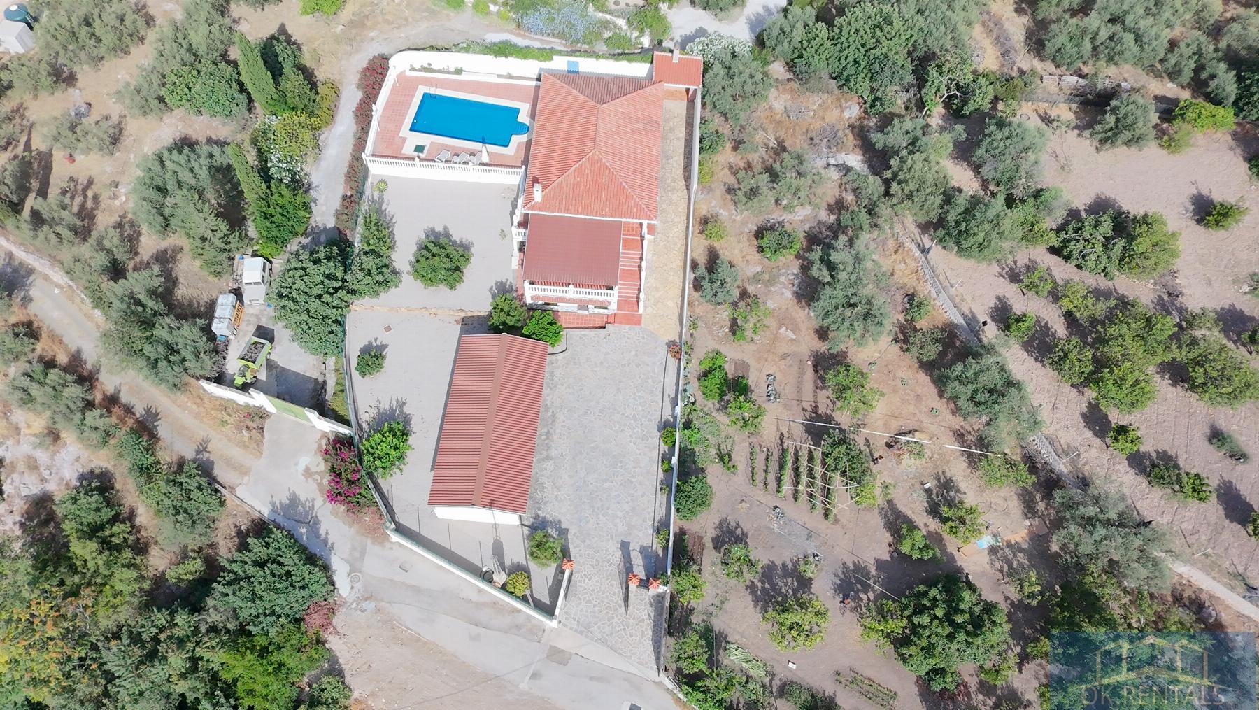 Venta de finca rústica en Periana
