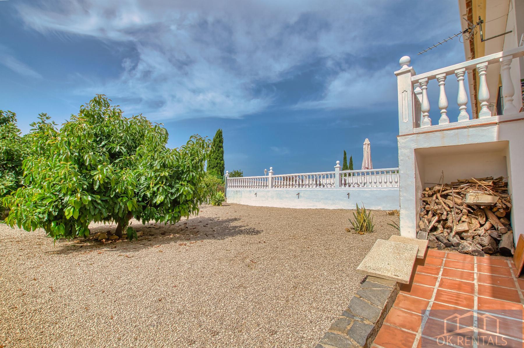 Venta de finca rústica en Periana
