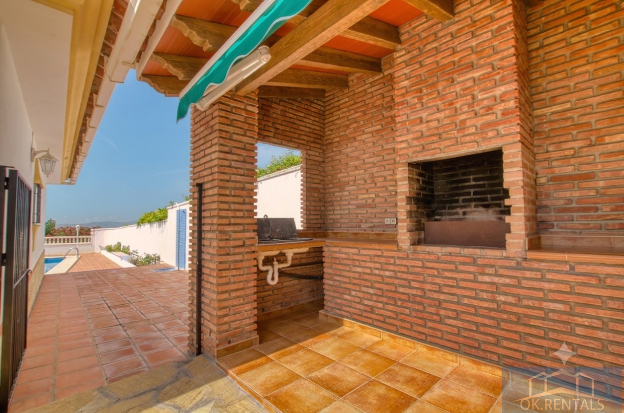 Venta de finca rústica en Periana