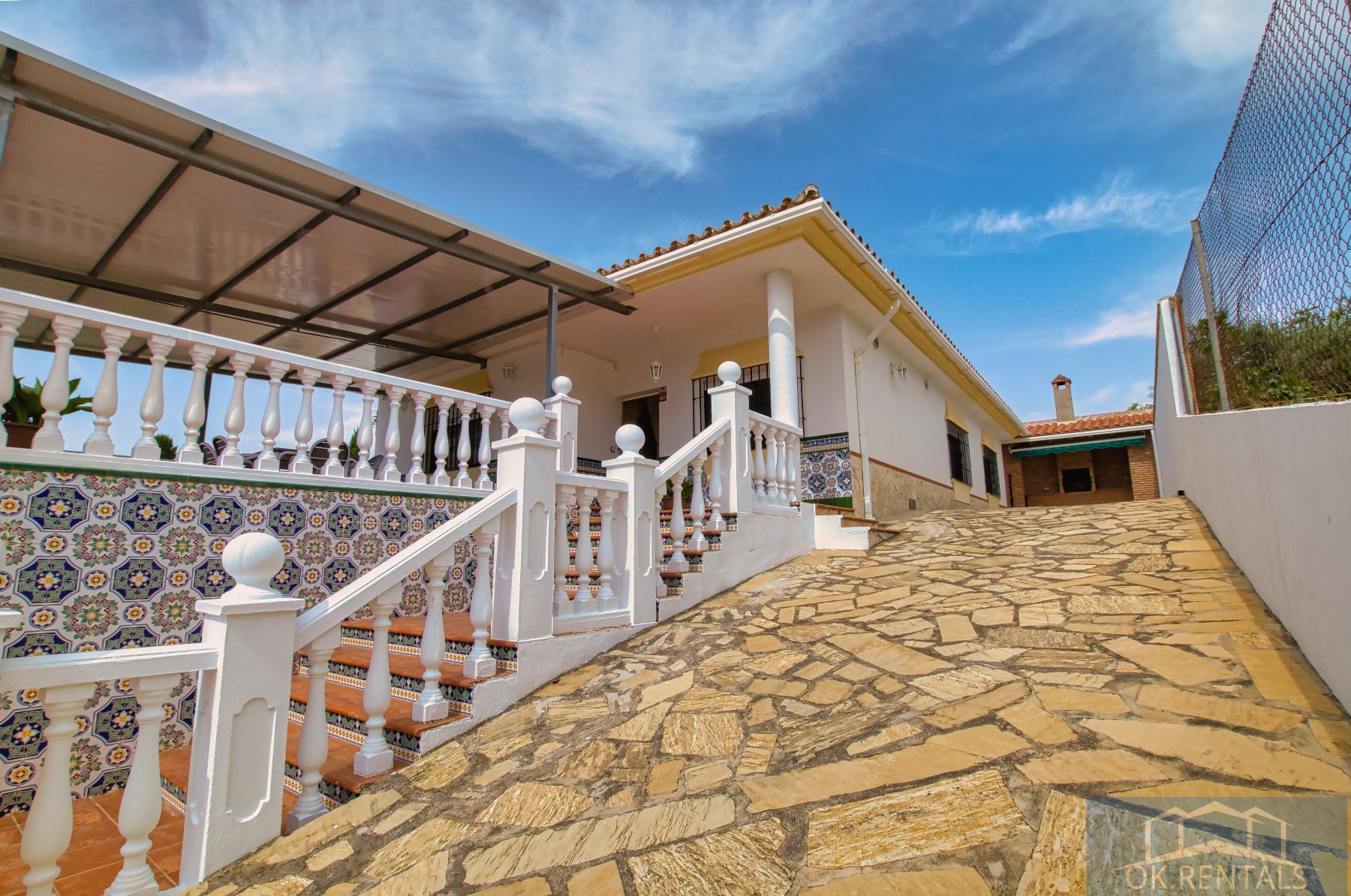 Venta de finca rústica en Periana