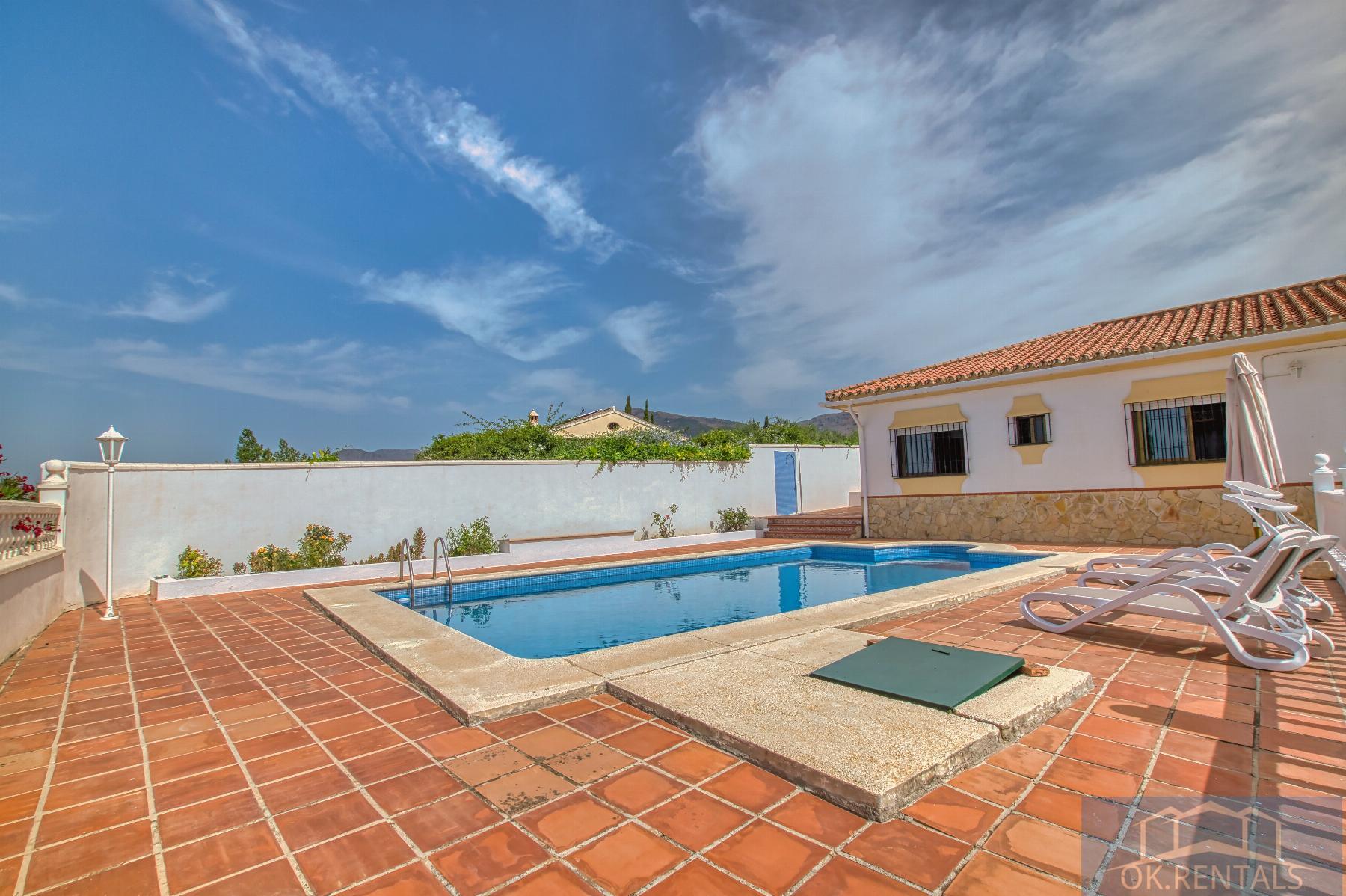 Venta de finca rústica en Periana