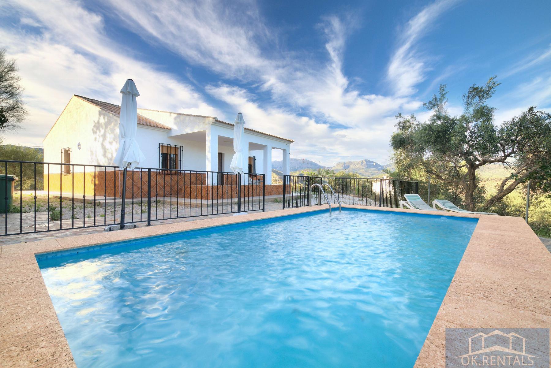 Venta de finca rústica en Comares