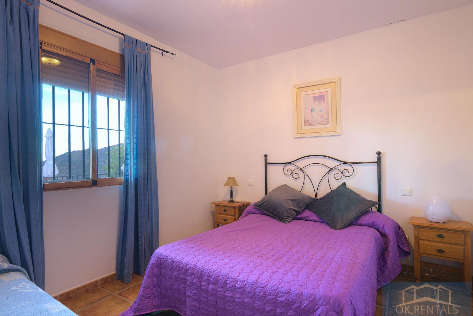 Venta de finca rústica en Comares