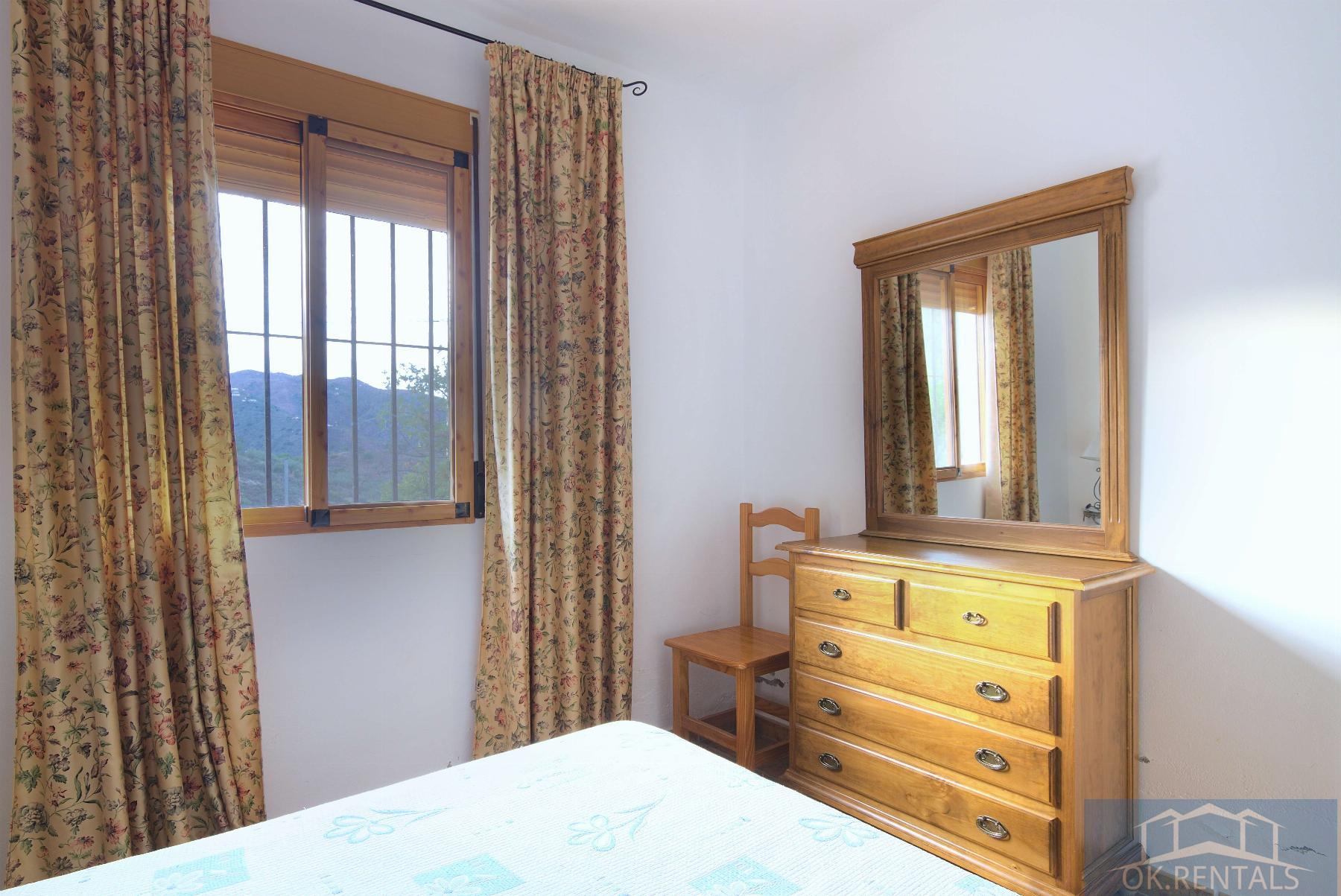 Venta de finca rústica en Comares