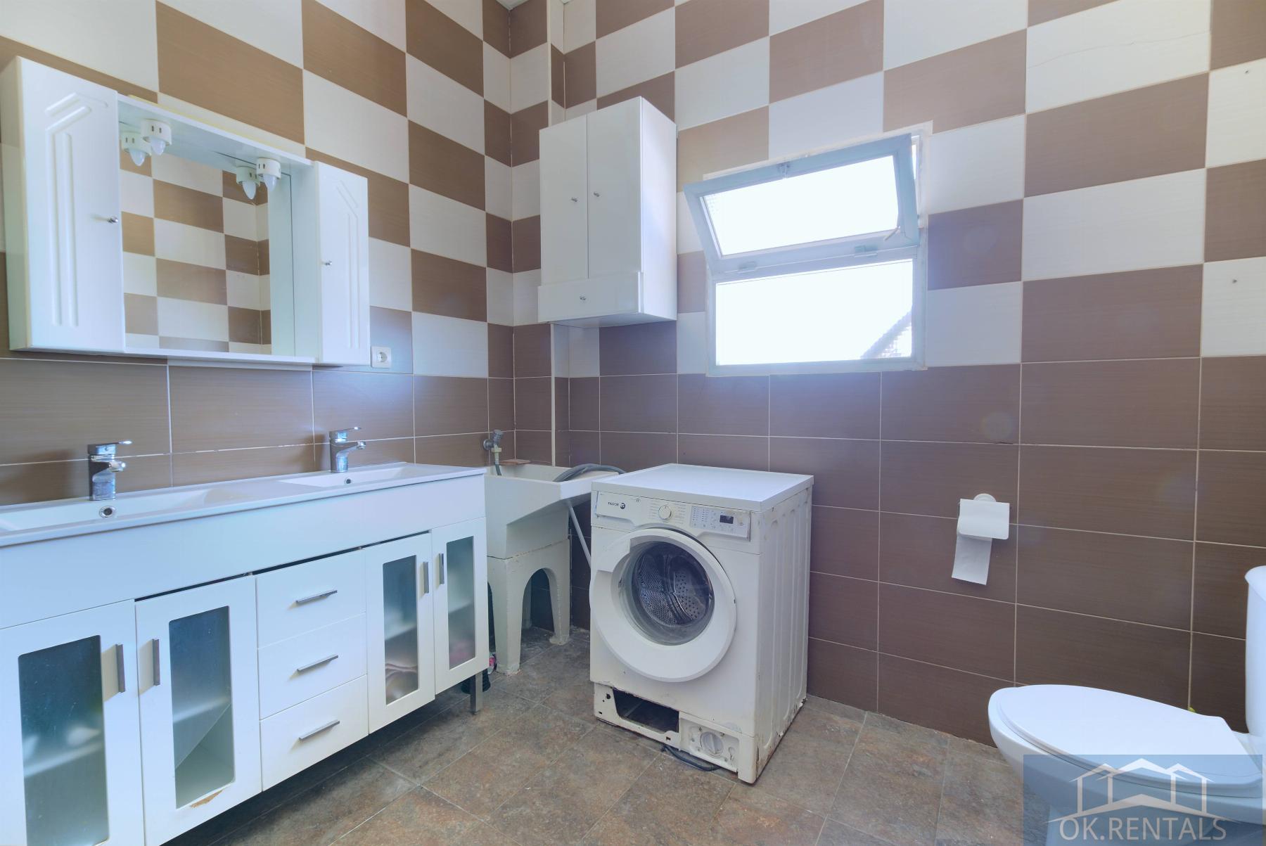 Venta de finca rústica en La Viñuela