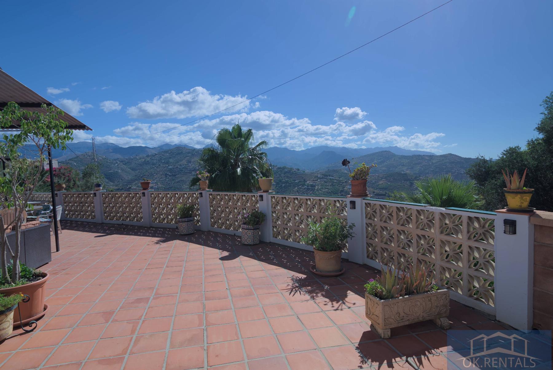 For sale of rural property in Sayalonga