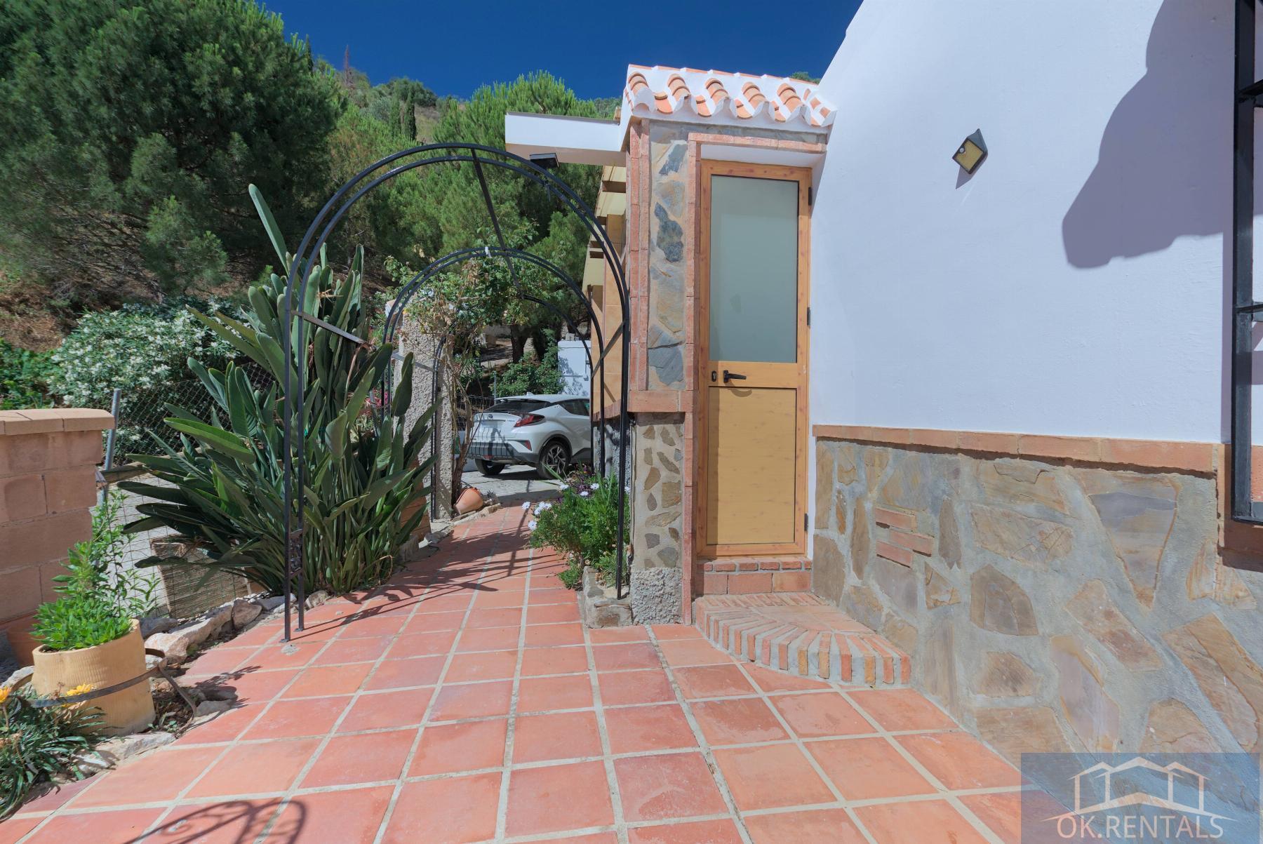 For sale of rural property in Sayalonga
