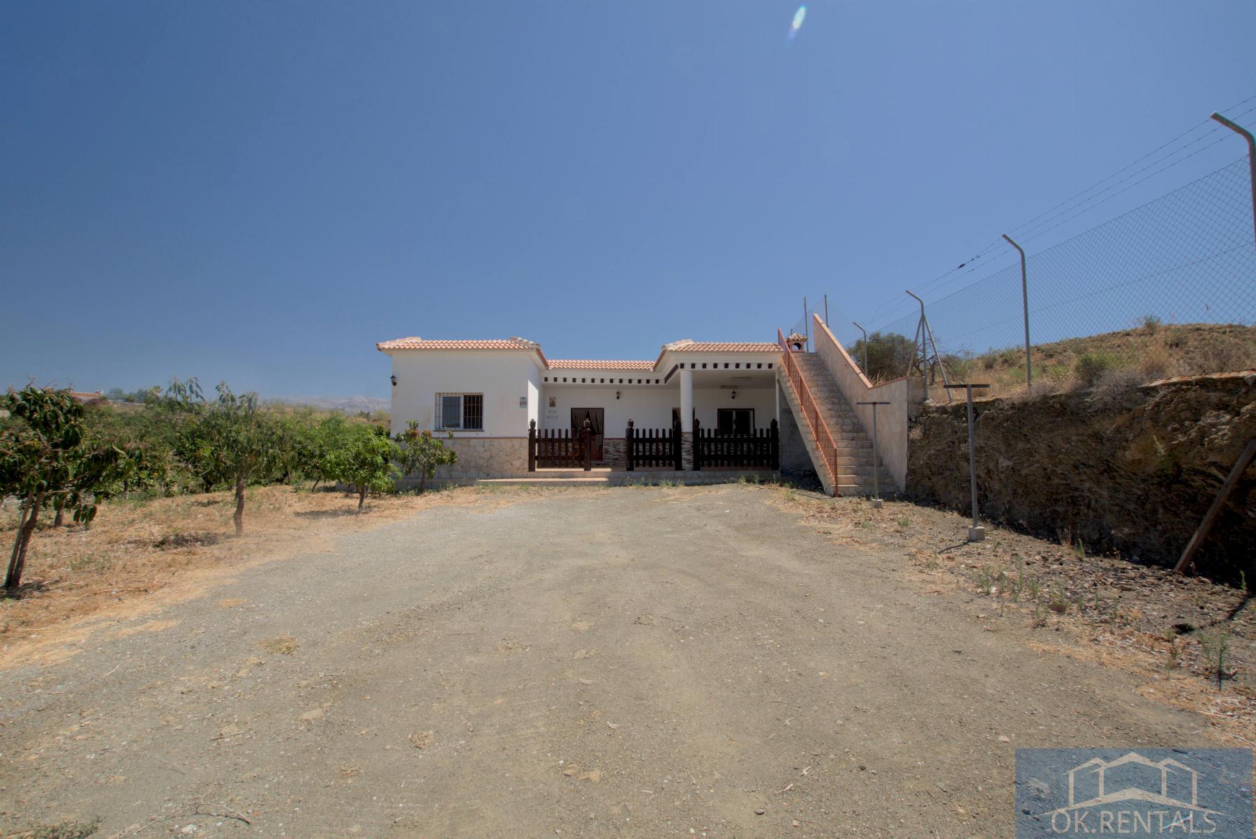 Venta de finca rústica en Almayate Bajo