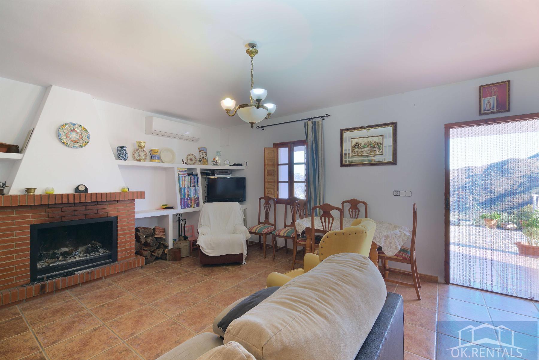 Venta de casa en Comares