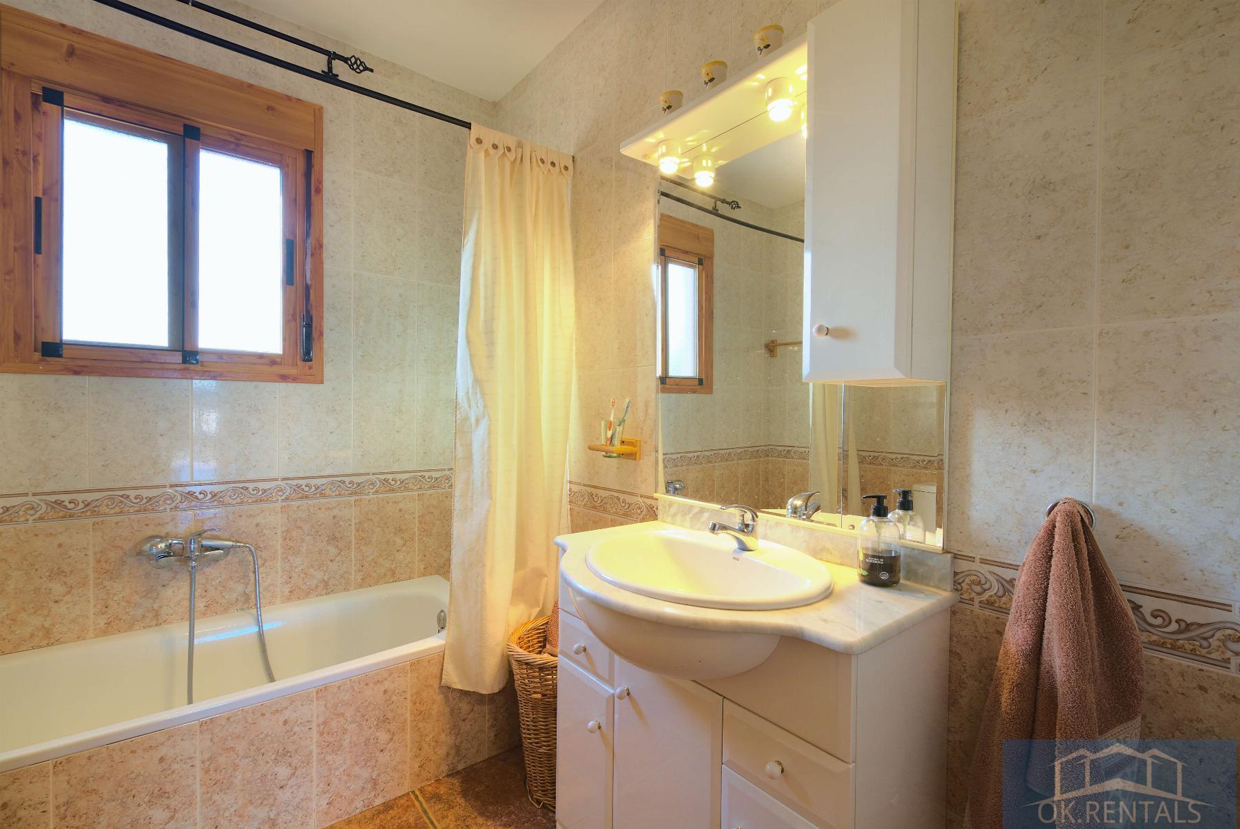 Venta de casa en Comares