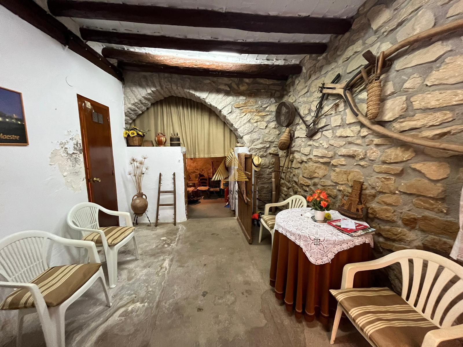 Venta de casa en Cervera del Maestre
