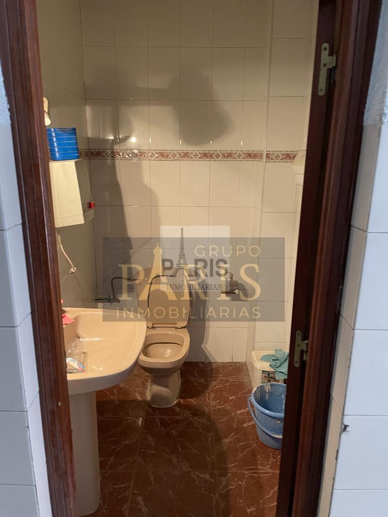 For sale of commercial in Cartagena