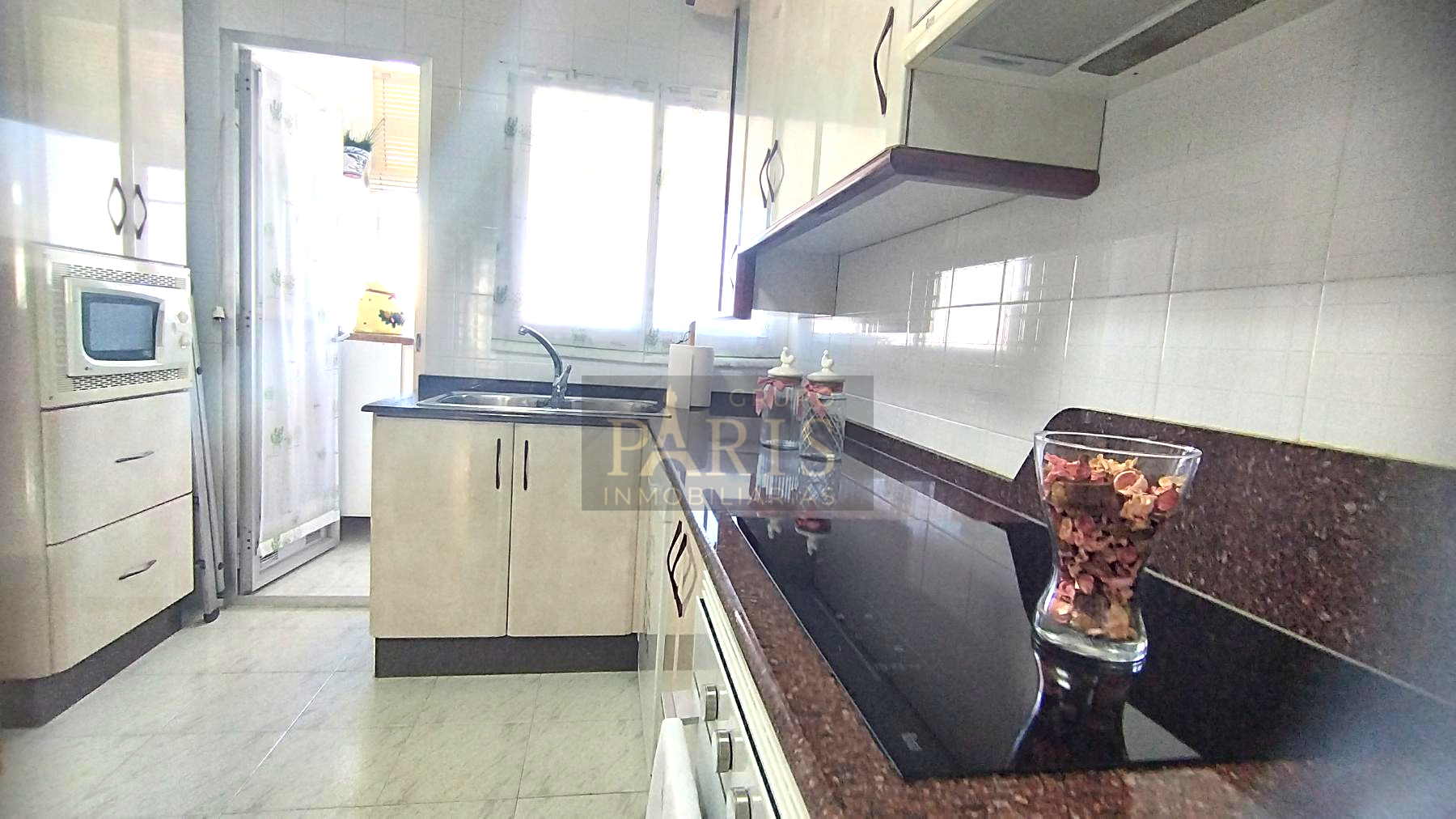 For sale of flat in Los Alcázares