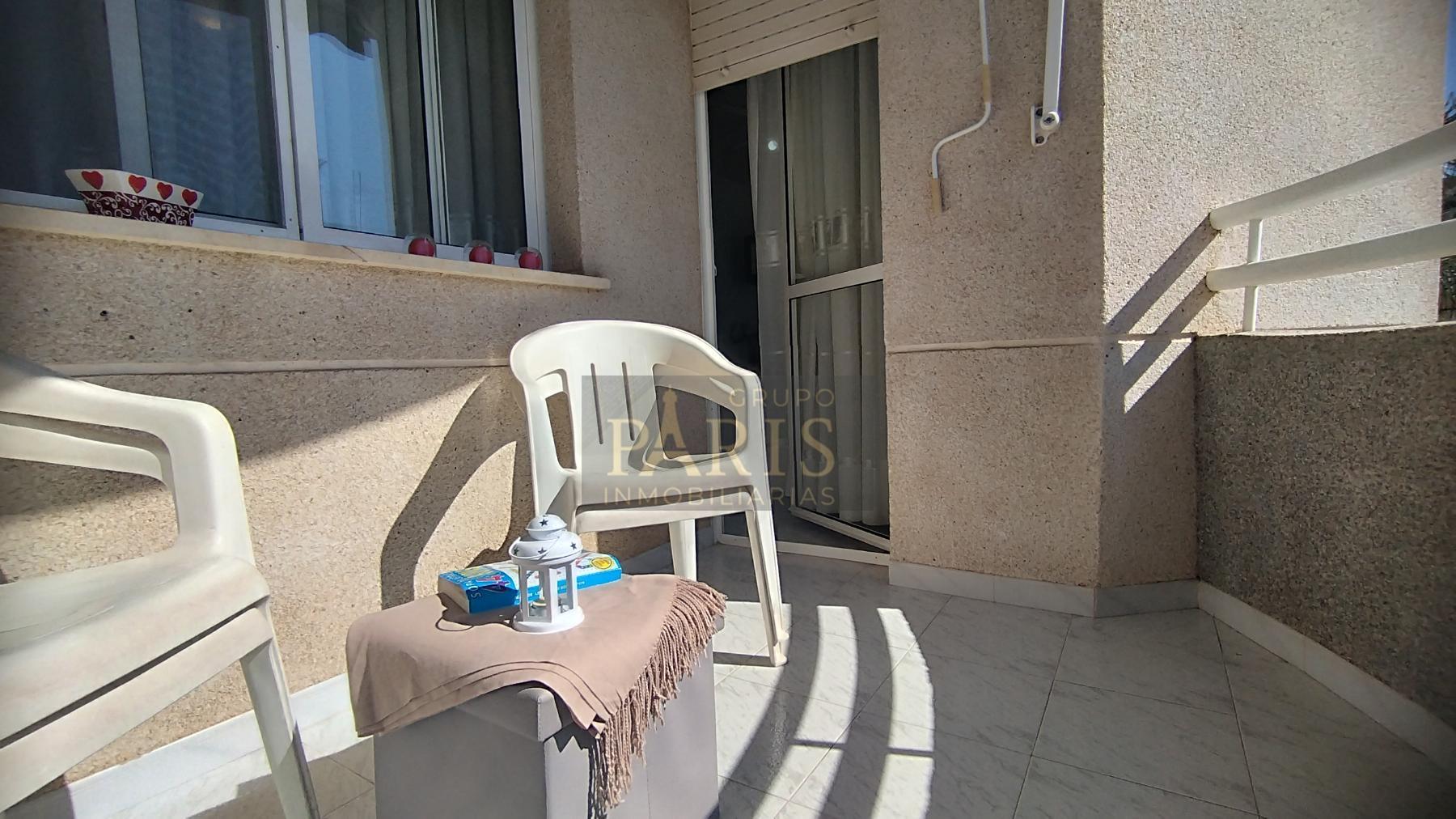 For sale of flat in Los Alcázares