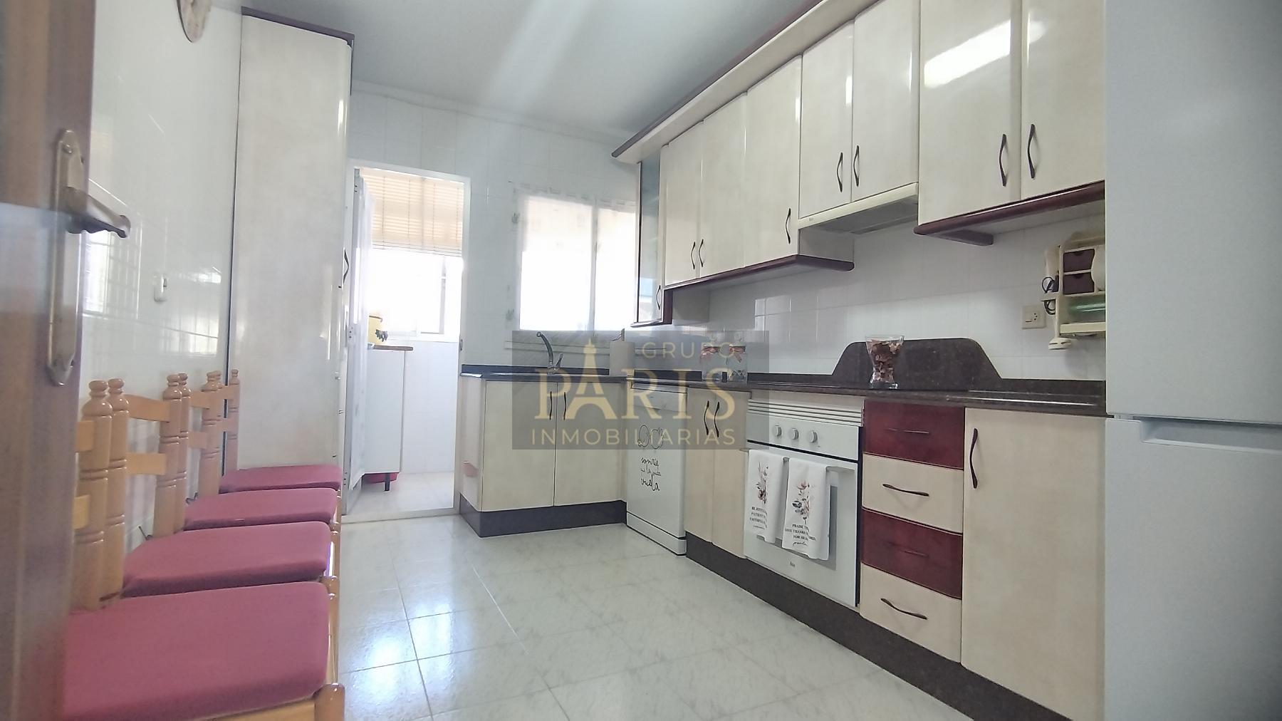 For sale of flat in Los Alcázares