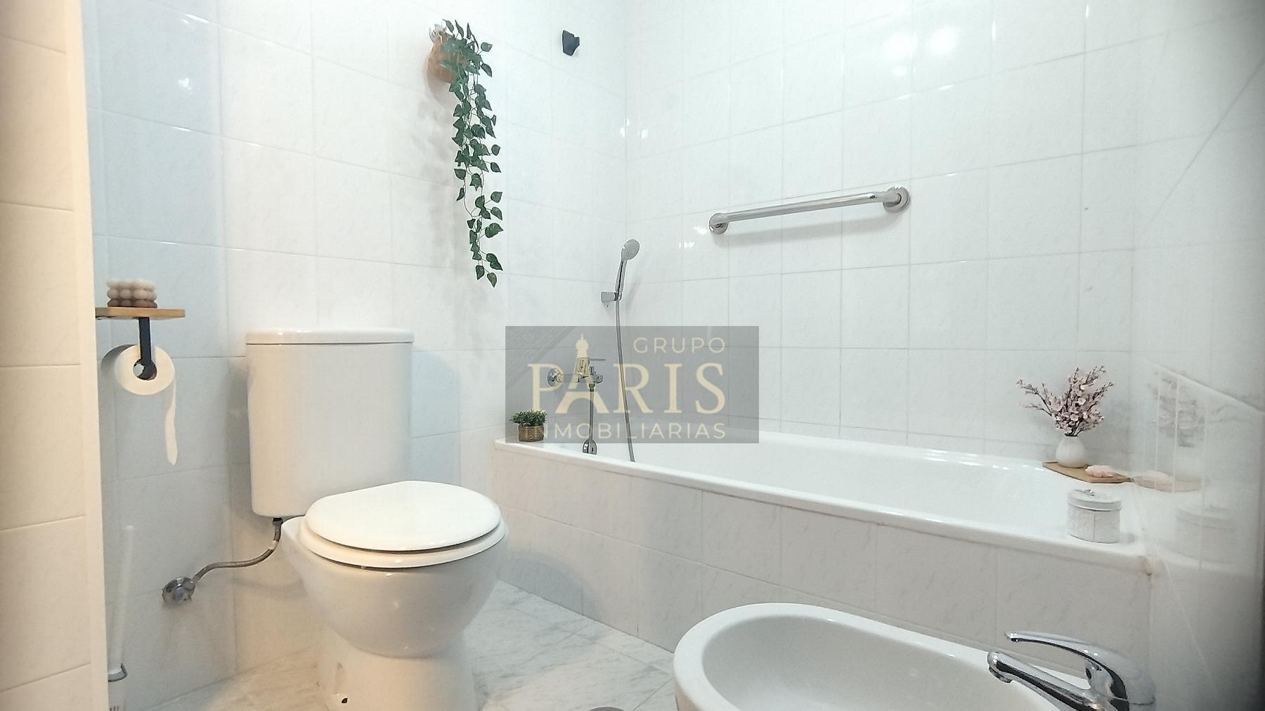 For sale of flat in Los Alcázares