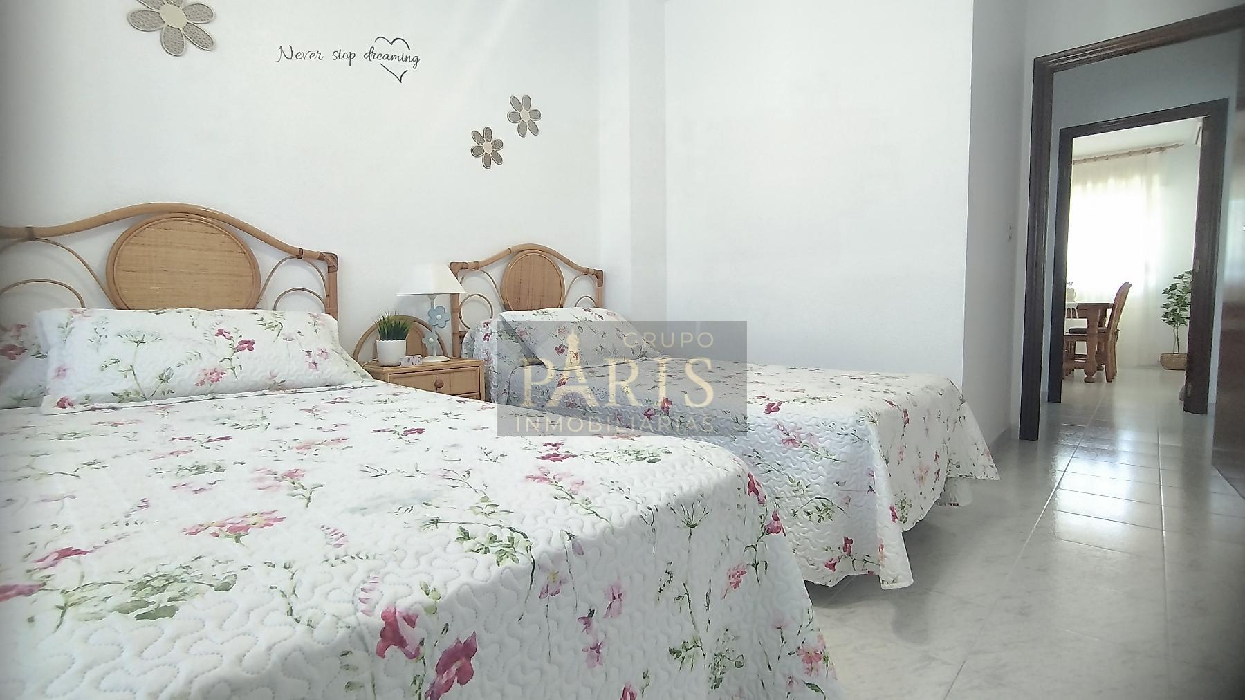 For sale of flat in Los Alcázares