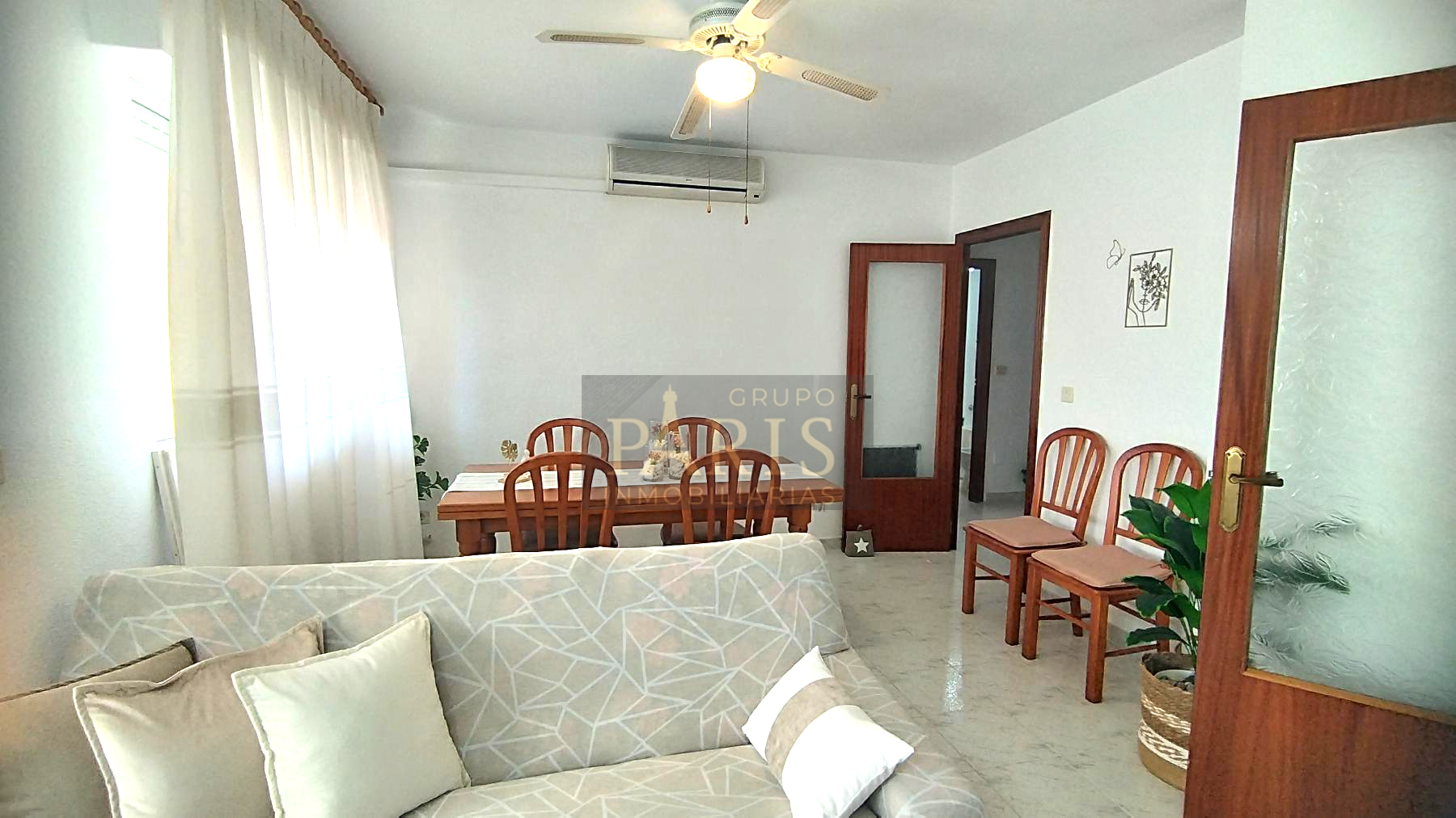 For sale of flat in Los Alcázares
