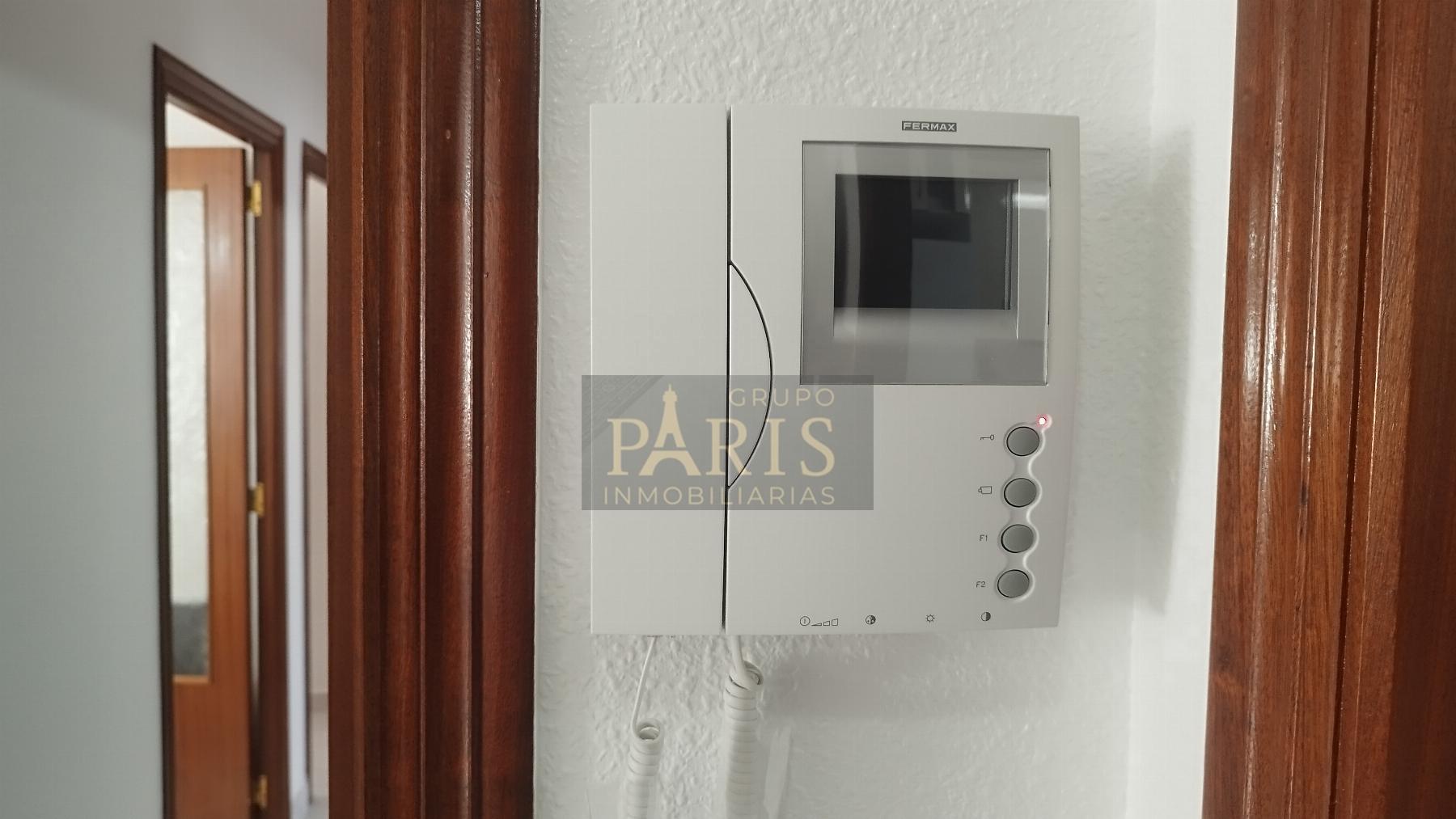 For sale of flat in Los Alcázares