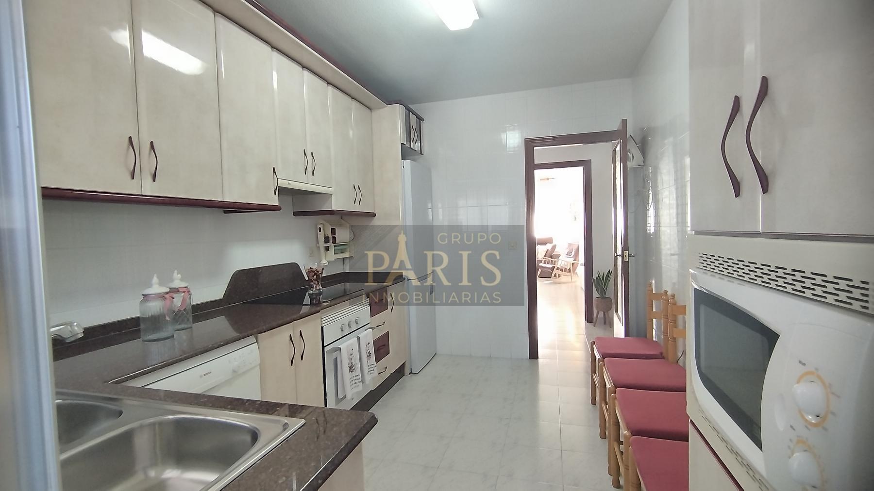 For sale of flat in Los Alcázares