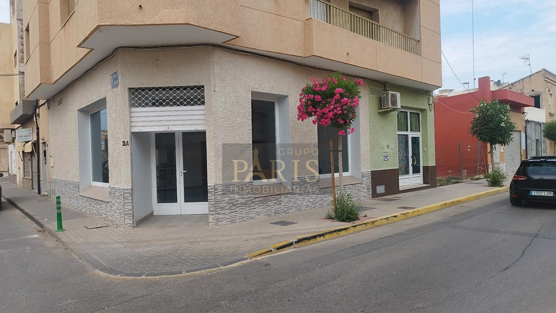 For rent of premises in Torre Pacheco