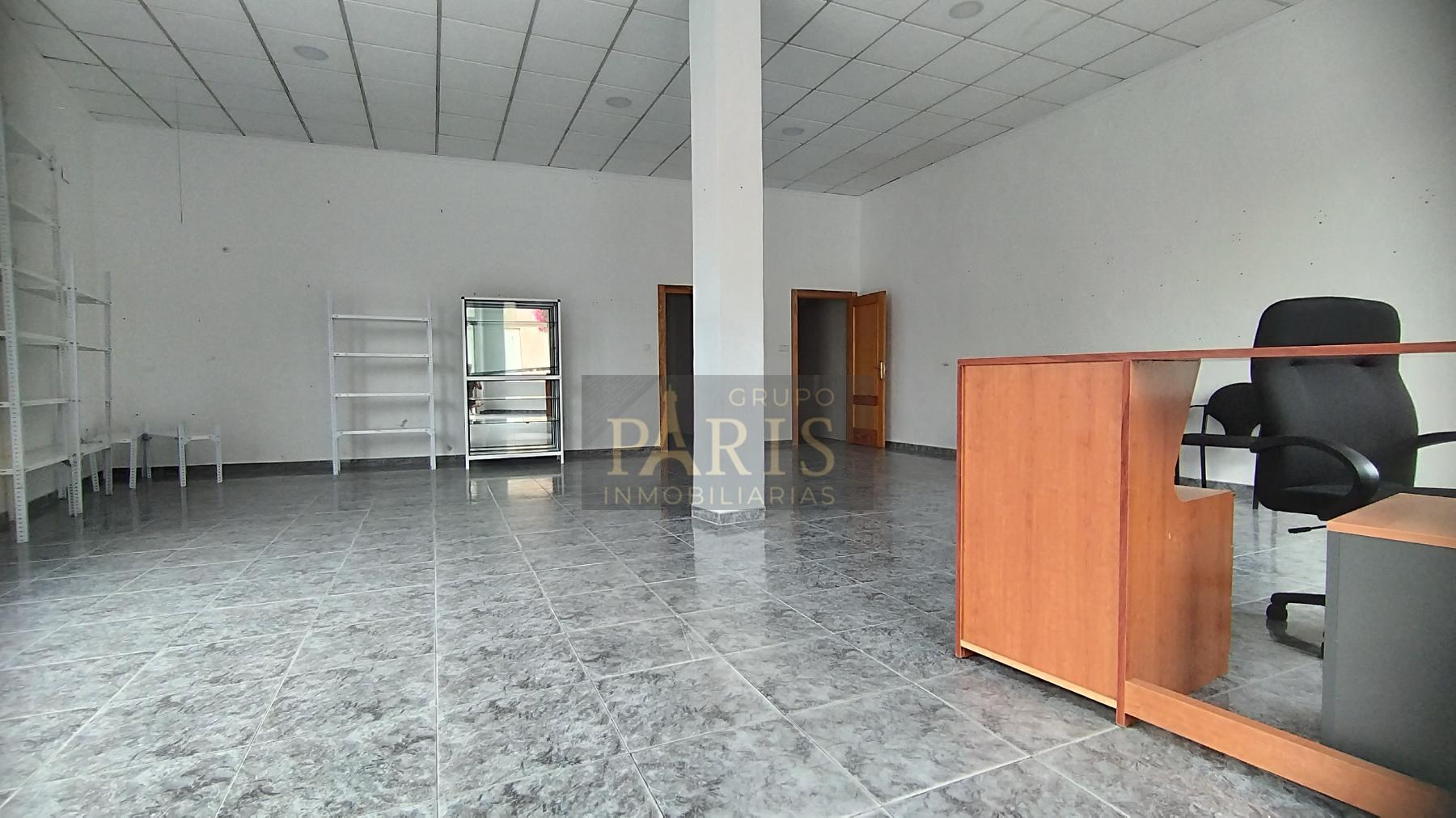 For rent of premises in Torre Pacheco