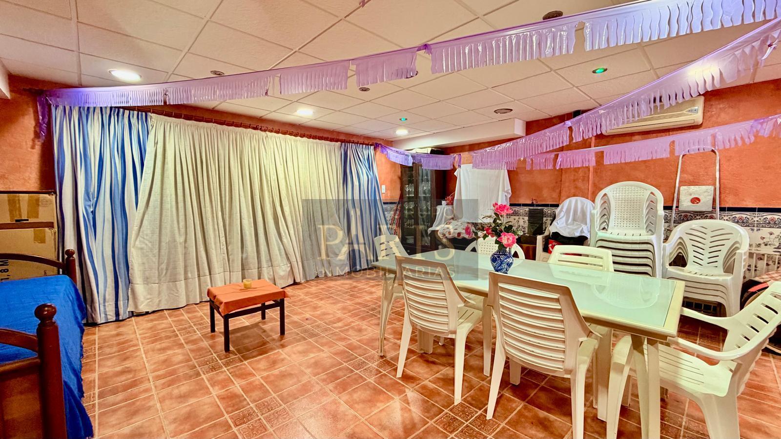 Venta de chalet en Los Nietos