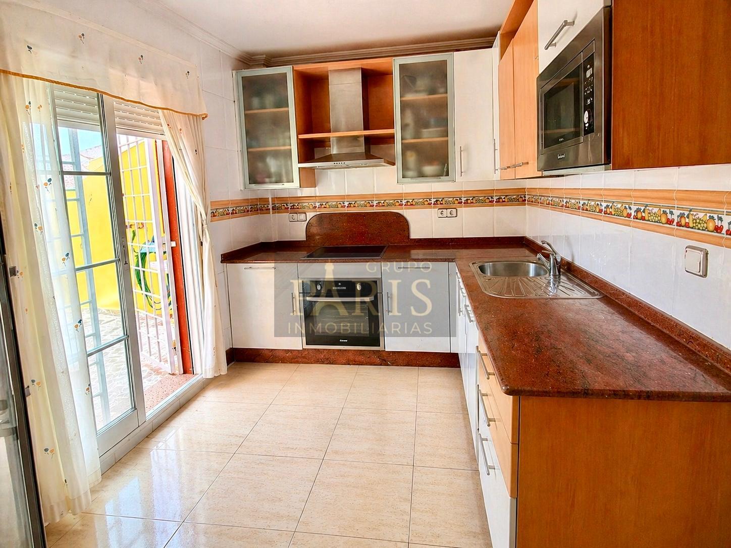 Venta de chalet en Los Nietos