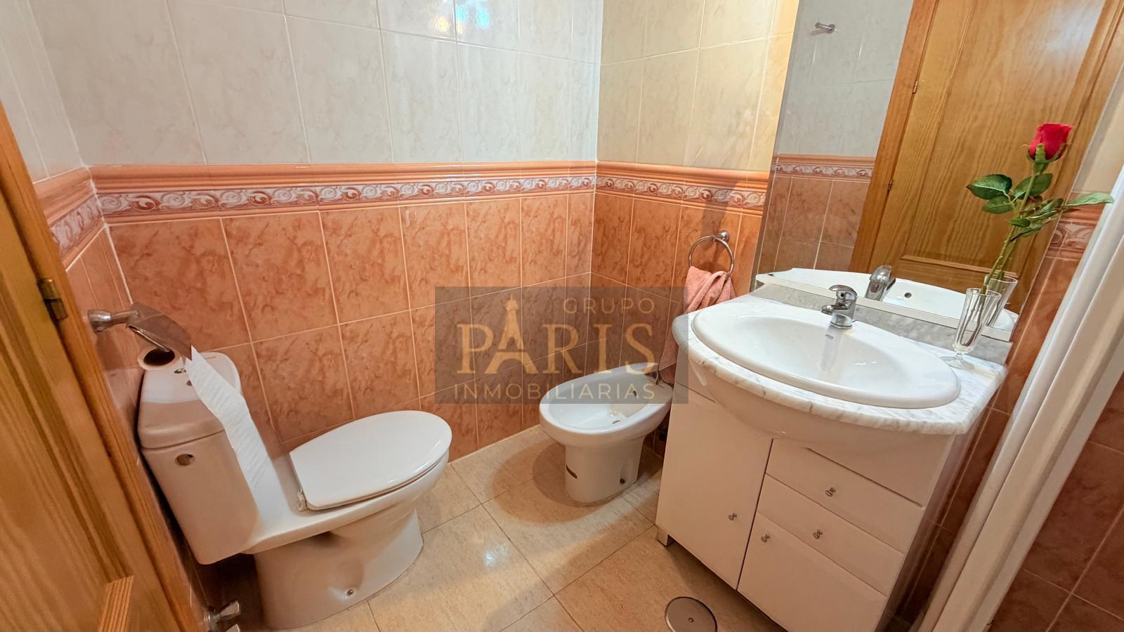 Venta de chalet en Los Nietos