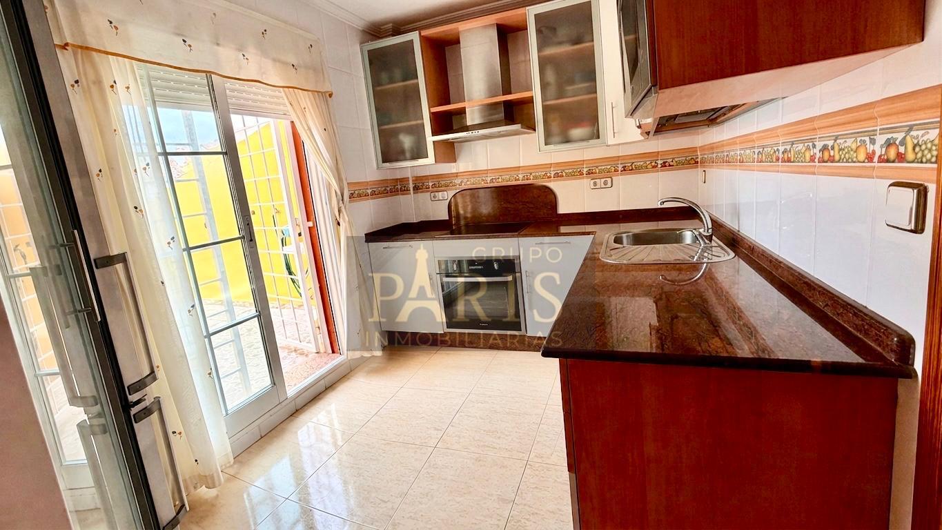 Venta de chalet en Los Nietos