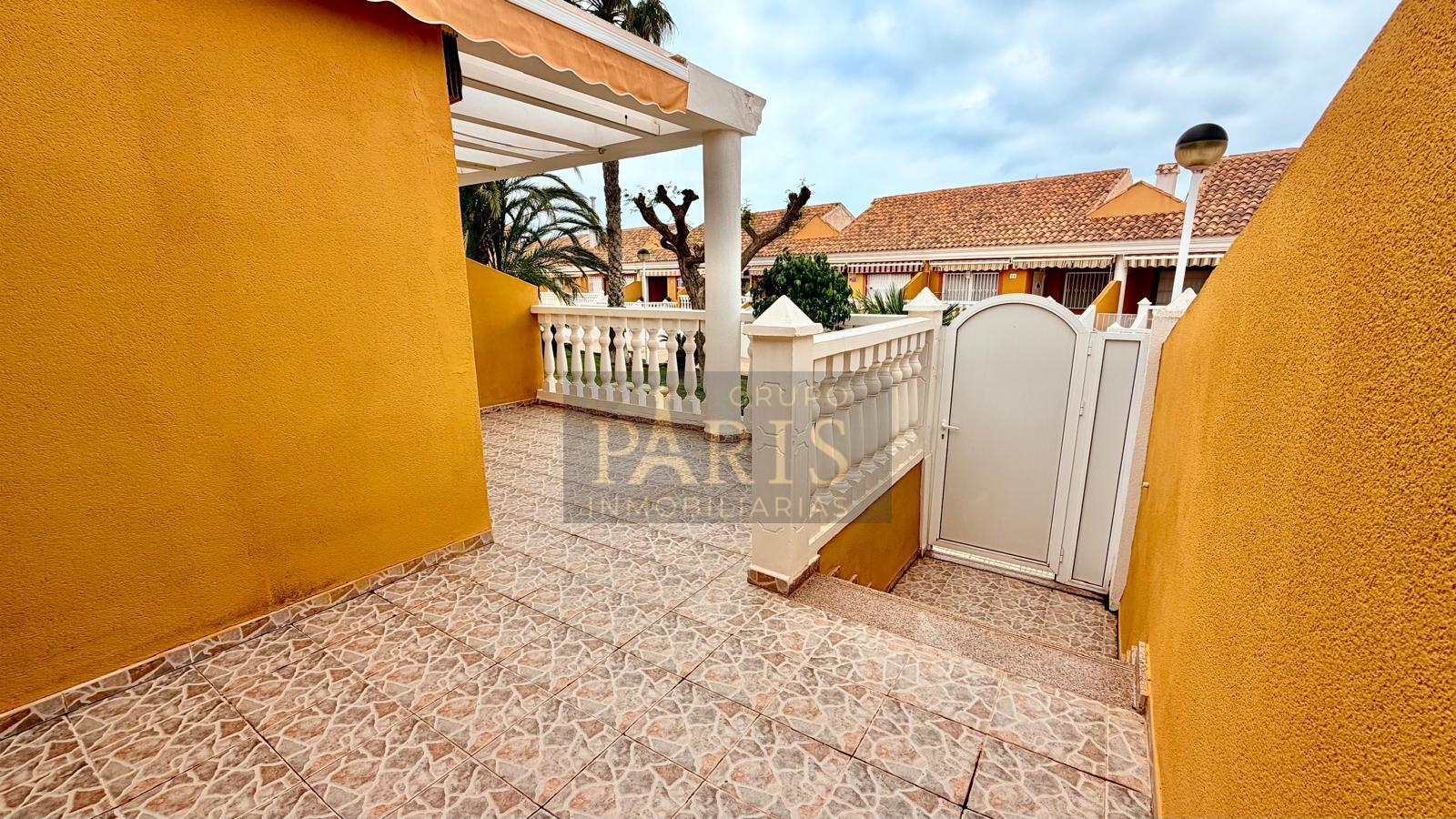 Venta de chalet en Los Nietos