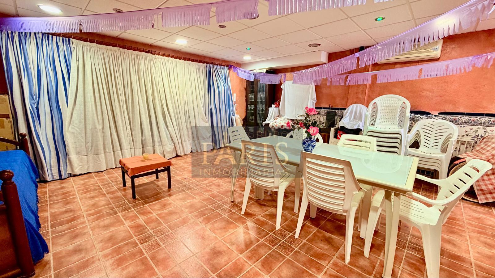 Venta de chalet en Los Nietos
