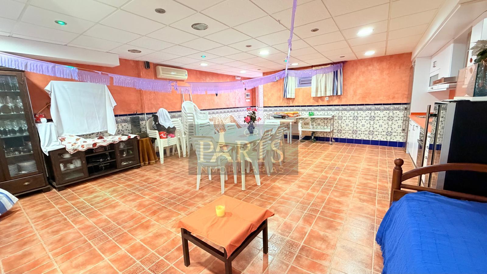 Venta de chalet en Los Nietos