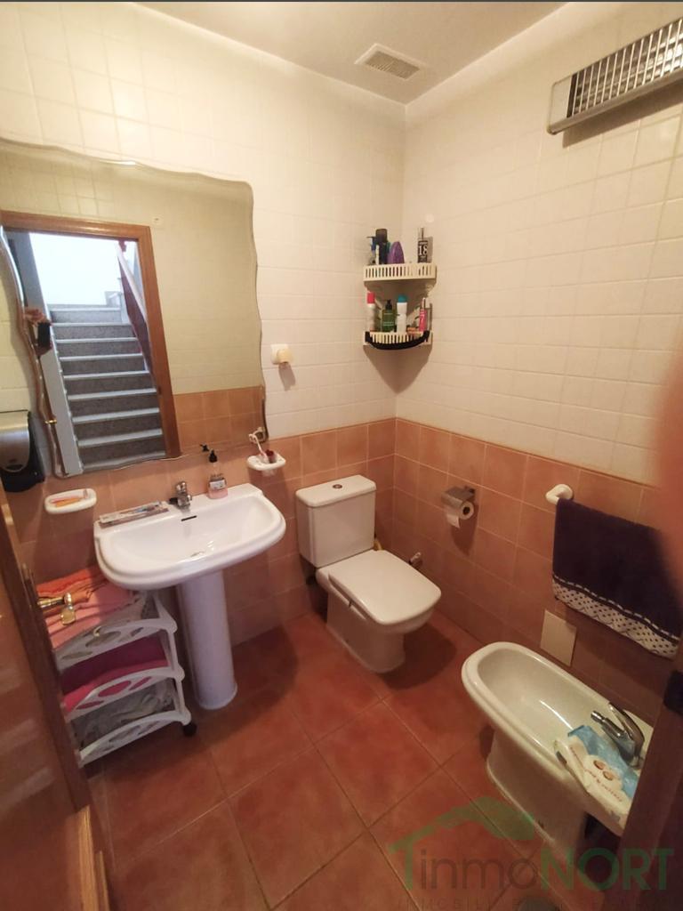 For sale of duplex in Los Alcázares
