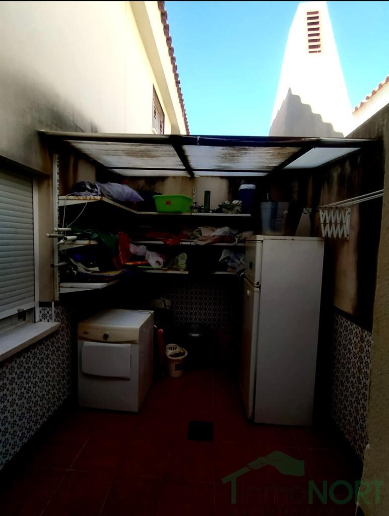 For sale of duplex in Los Alcázares