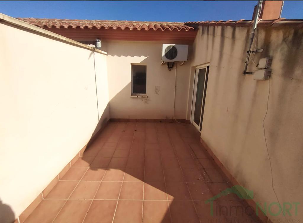 For sale of duplex in Los Alcázares