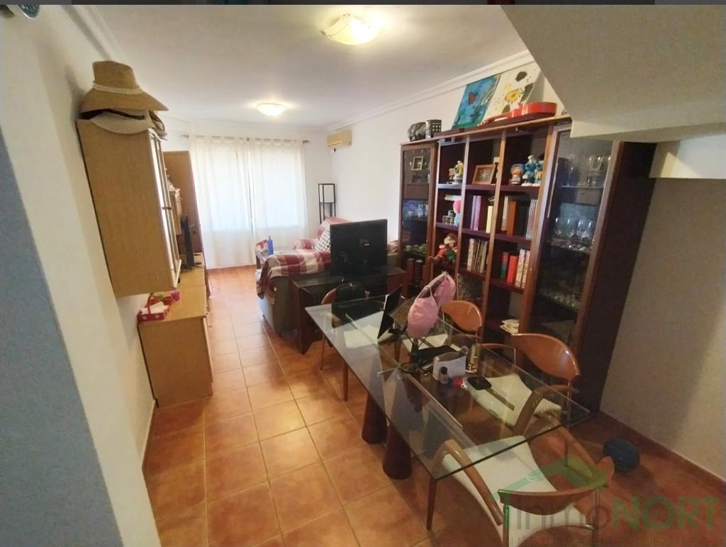 For sale of duplex in Los Alcázares