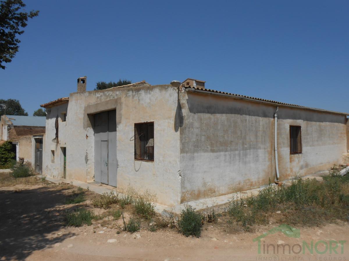 For sale of rural property in Caudete