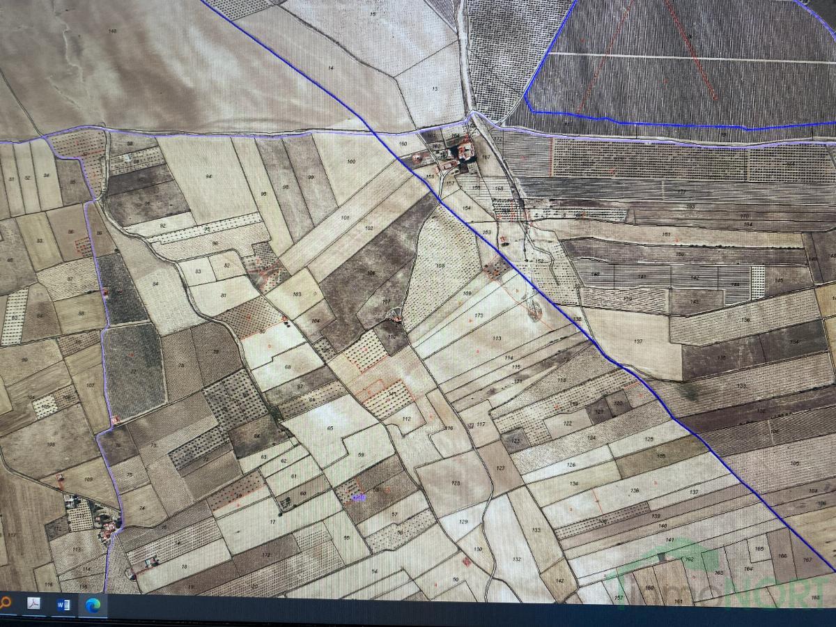 For sale of rural property in Caudete