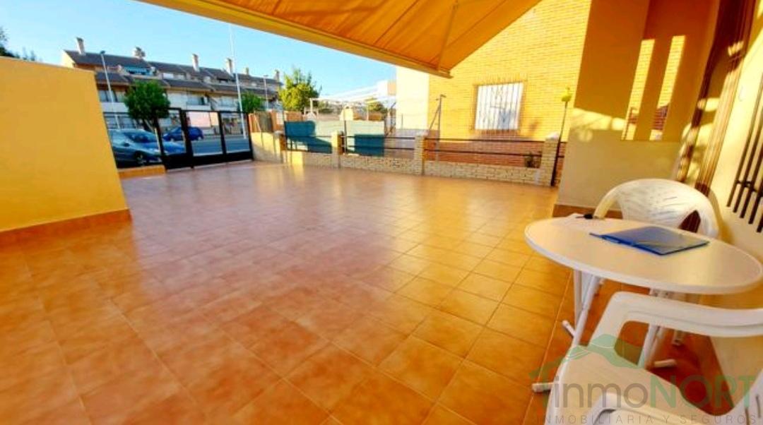 Venta de bungalow en Los Alcázares