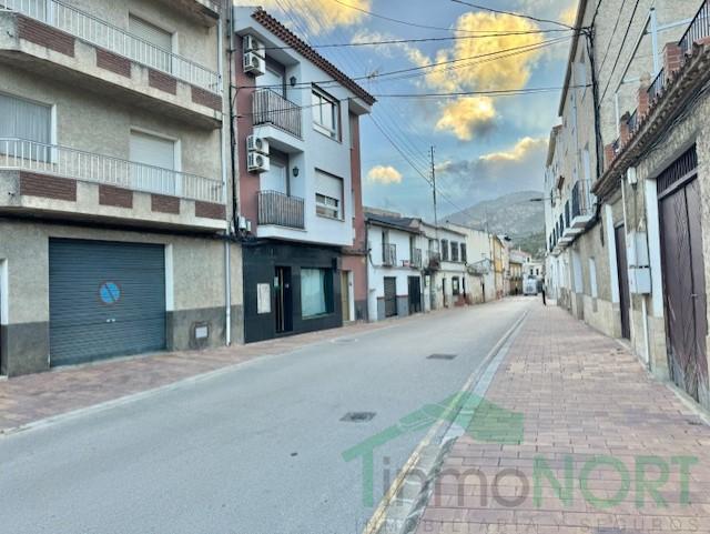 Venta de casa en Yeste