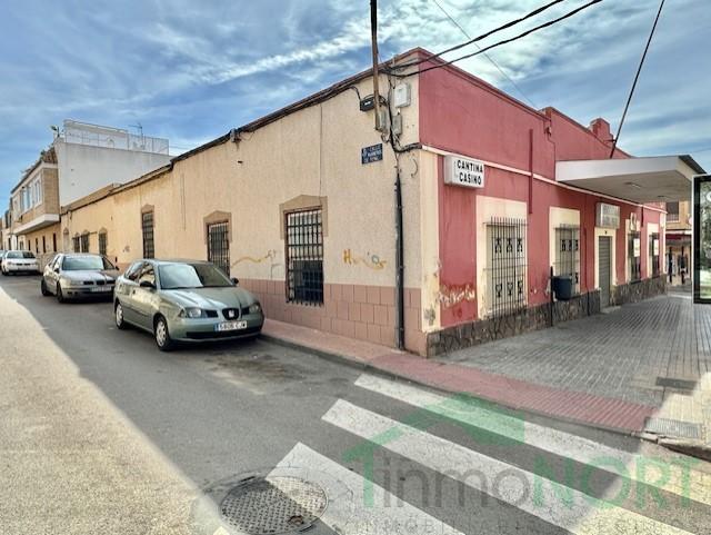 For sale of building in Cartagena