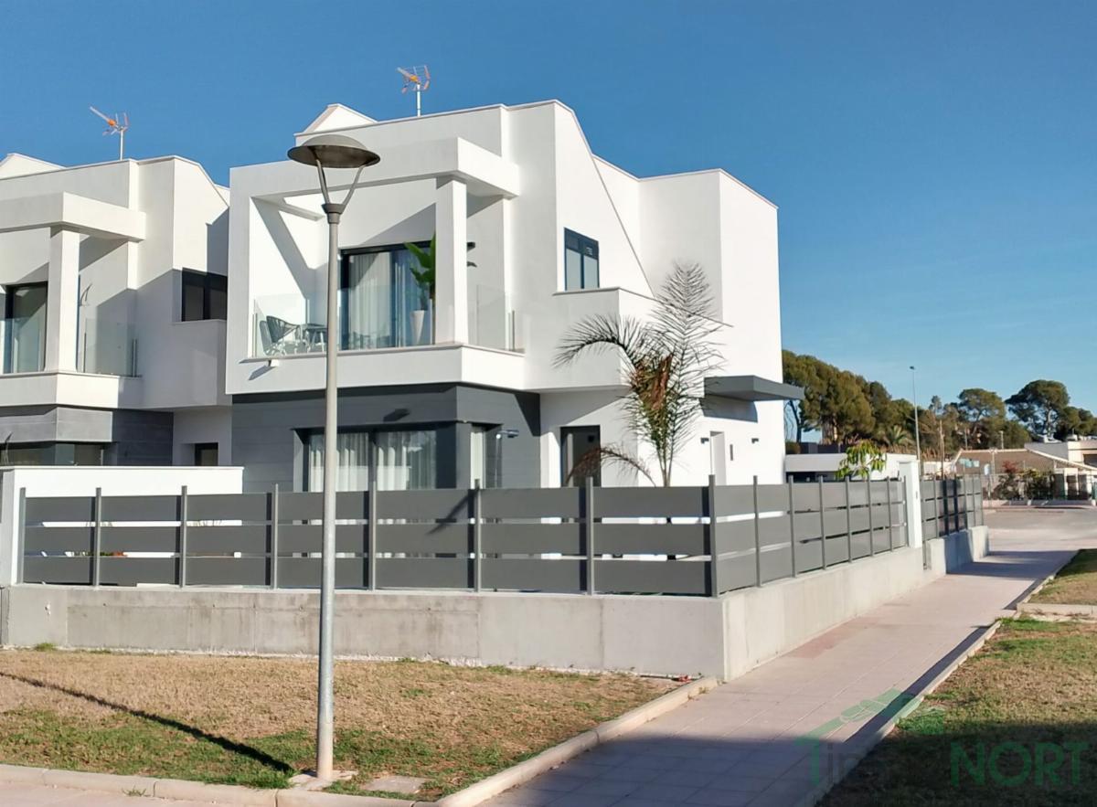 Venta de casa en Santiago de la Ribera