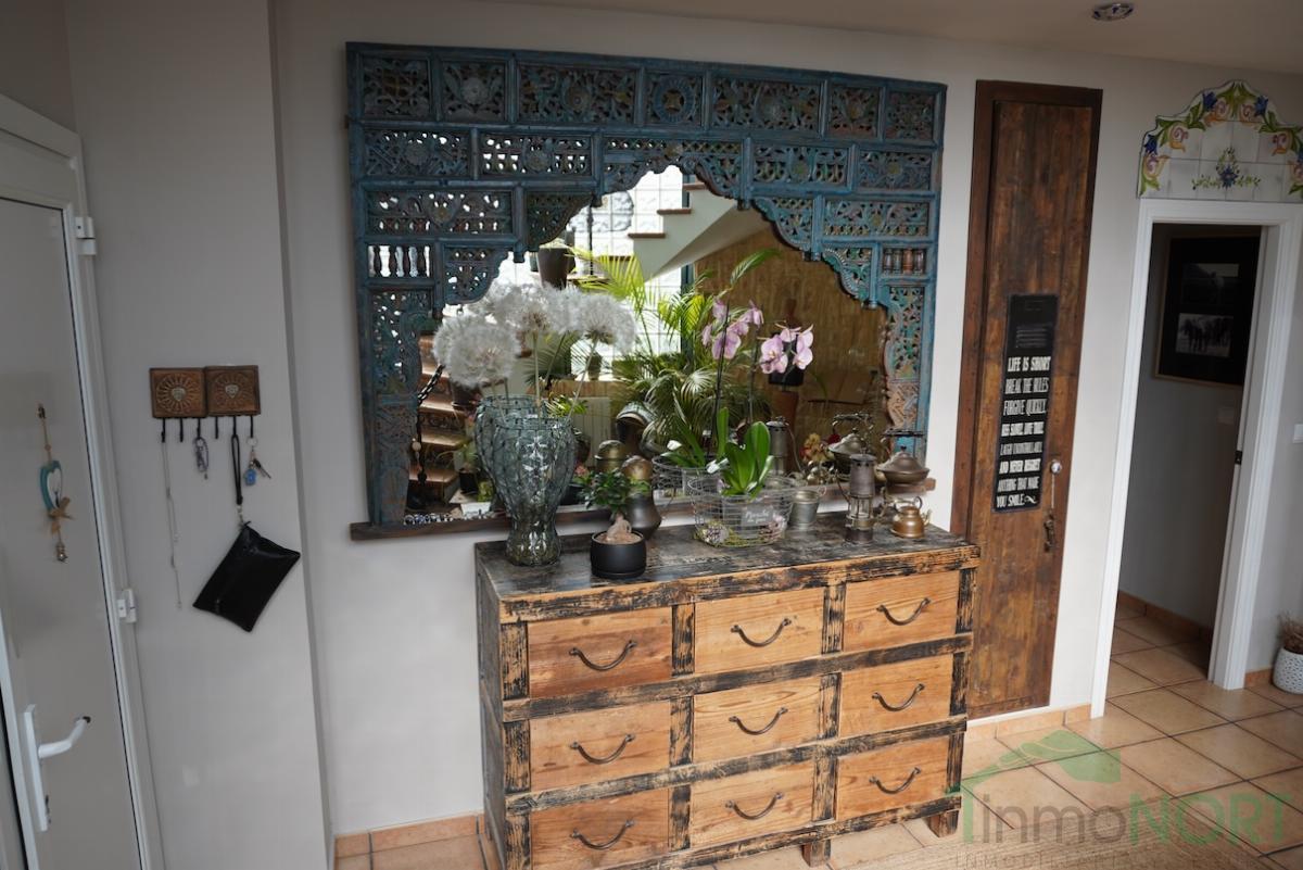For sale of chalet in Alicante