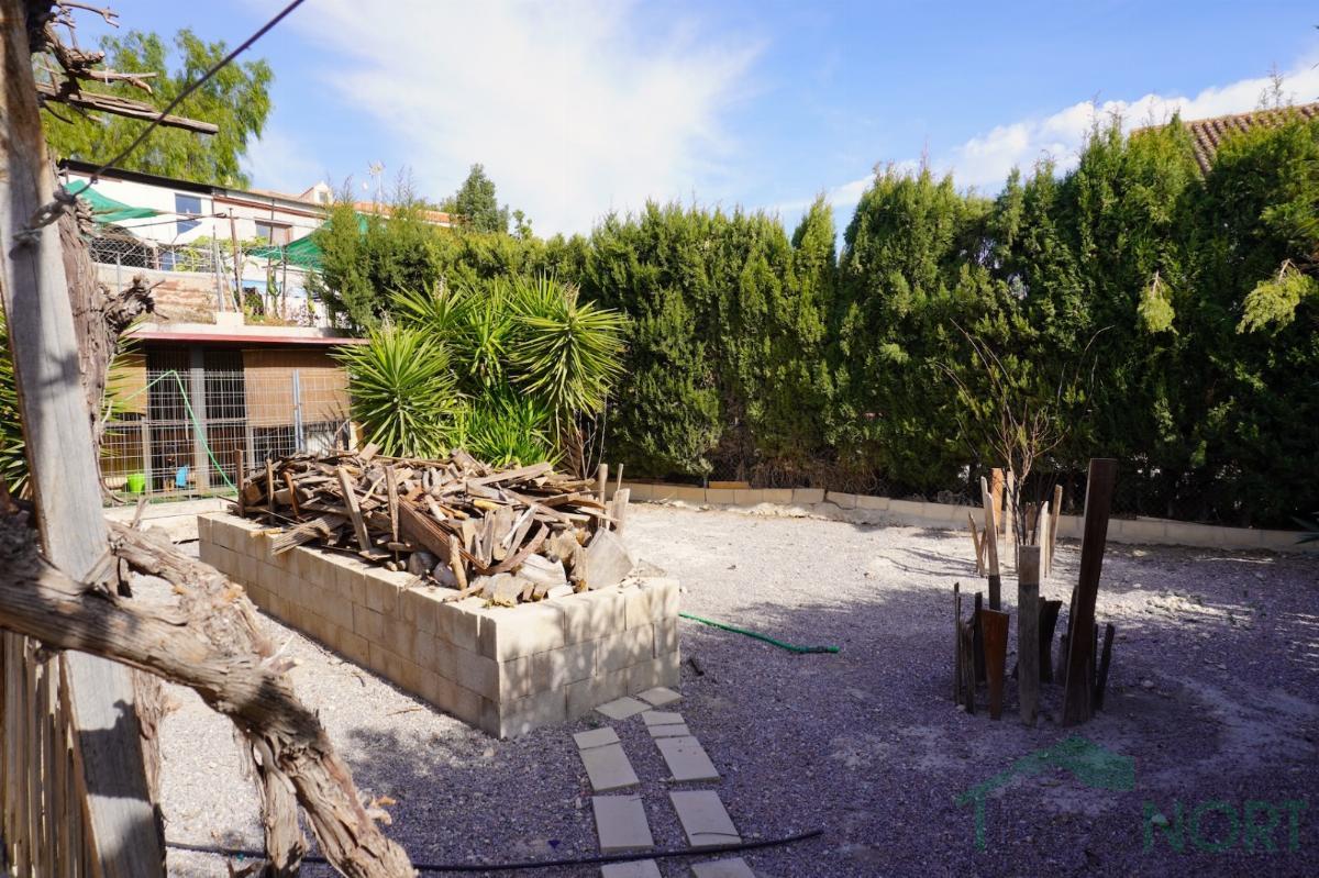 For sale of chalet in Alicante