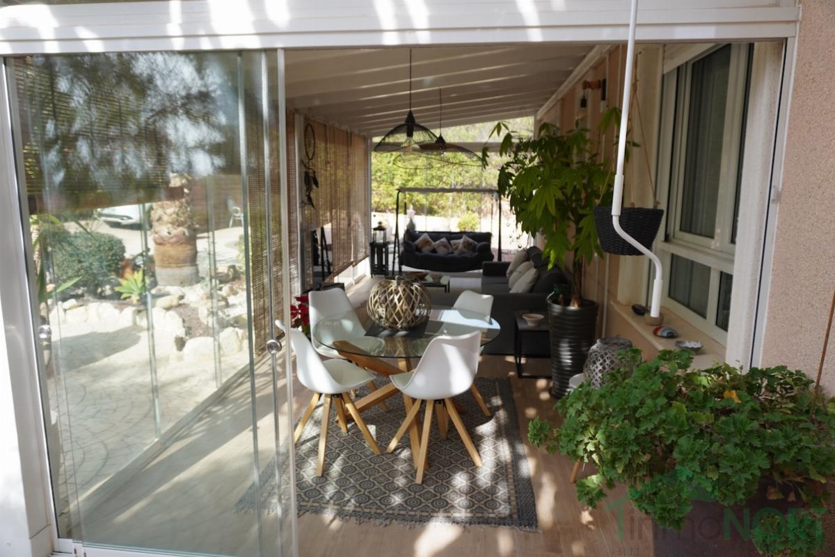 For sale of chalet in Alicante